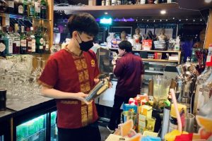 酒吧兼职，酒吧兼职一般做什么？